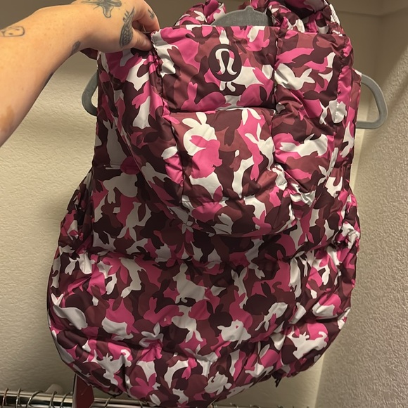 Lululemon Pink and Brown Camouflage Puffer Vest - Picture 6 of 6
